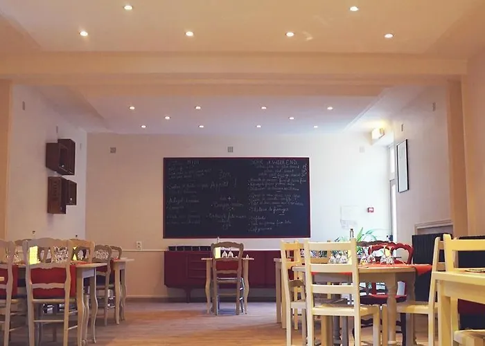 De La Gare * Château-du-Loir